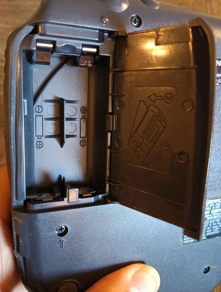 Reproductor compacto de CD Sony Discman ESP D-E301 - Probado y funciona muy bien Foto 4 de 4