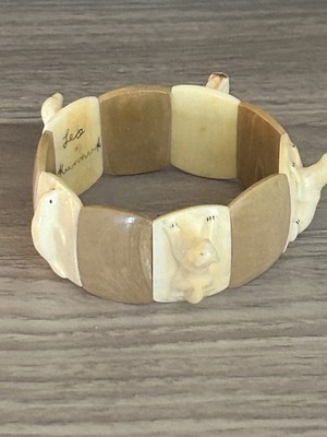 Leo Hunnuk Signed Carved Braclet Father Of Joe Hunnuk . Seal , Bear, Walrus