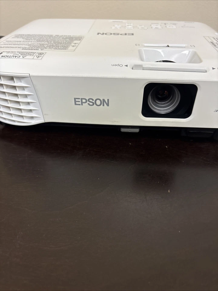 Epson VS250 3LCD Portable Projector H838A HDMI HD Tested No Remote With Pwr Cord - Image 2 of 4