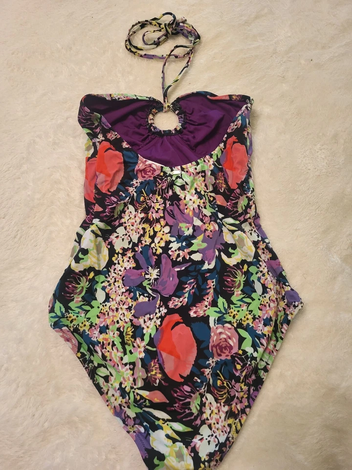 NWT Diane Von Furstenberg Floral Print One Pc. Bandeau Swimsuit Sz.S MSRP $170 - Image 3 of 4