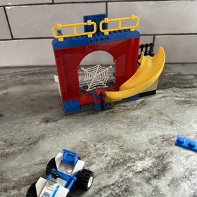 Lego Juniors 10687 Marvel Spider-Man Hideout 100% Complete Helicopter Goblin