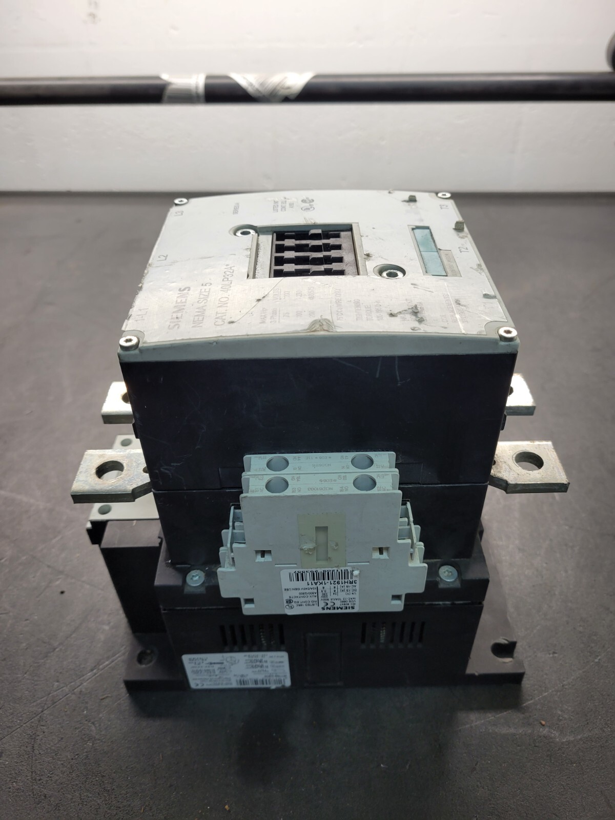 Contacteur Siemens 40LP32A* Taille 5 – Bobine 440-480V – Occasion Fonctionnel
