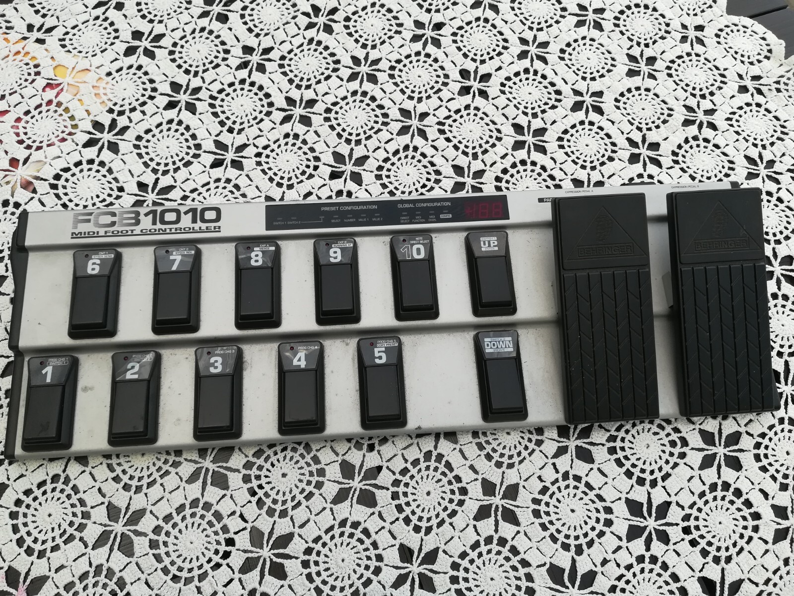 Beringer FCB 1010 Midi Foot Controller
