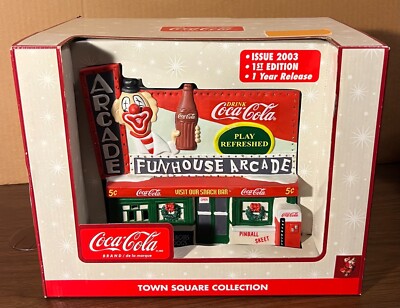 Coca-Cola Town Square Collection 2003 - 1st edition -Funhouse Arcade- new in box
