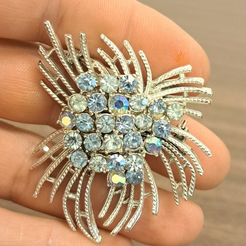 VINTAGE SIGNED CORO SILVER TONE BLUE RHINESTONE STARBURST BROOCH PIN DESIGNER - Picture 3 of 7