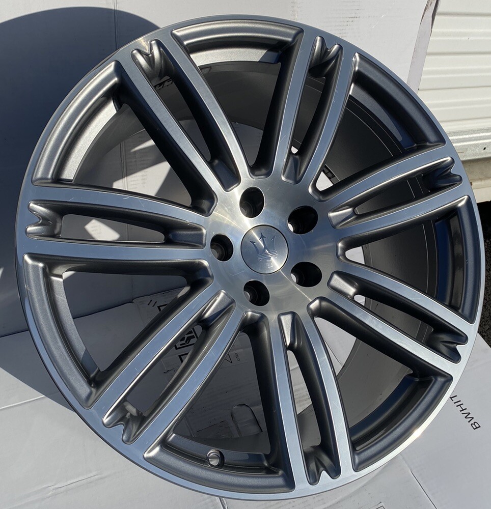 Maserati 20" Ghibli 20x10.5" Wheel 2015-20  670016860 OEM Rim Charcoal REAR