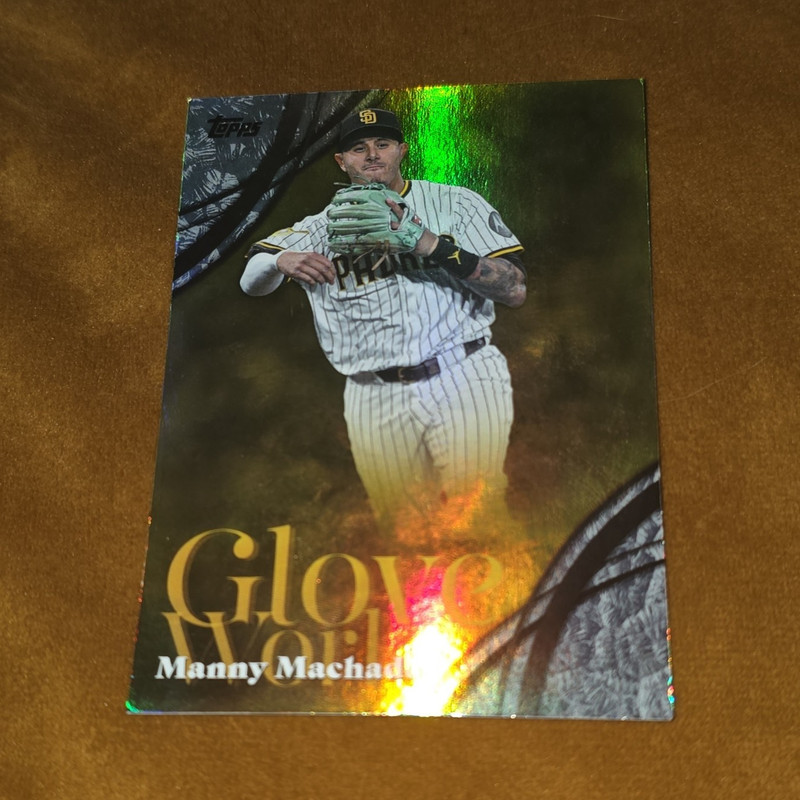 Topps 2015 Glove Insert GW-17 Manny Machado San Diego Padres Baseball Card