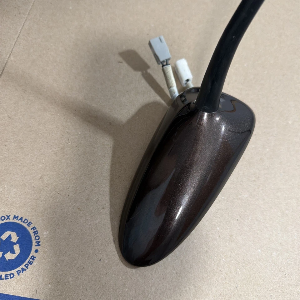 Base de varilla de mástil de antena de radio de techo Lexus CT200h 2011-2017 V3-08620C OEM Foto 3 de 4