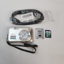 Nikon Coolpix S3100 Digital Camera 14.0 MP + Complete Tested Great Slightly Used