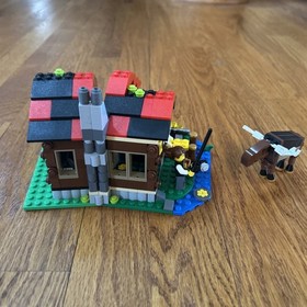 LEGO 3 In 1 CREATOR 31048 Lakeside Lodge - Sold As Pictured