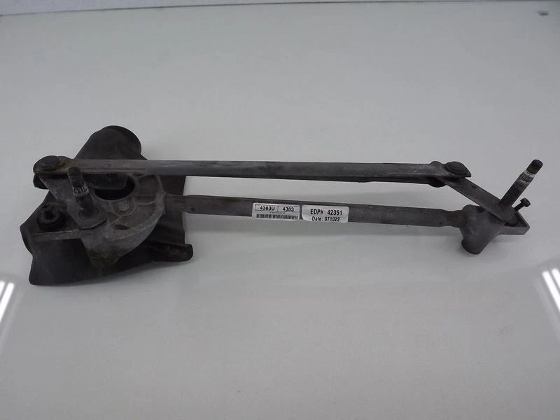 2008-2009 PONTIAC G8 Windshield Wiper Motor Transmission Assembly Linkage OEM - Image 2 of 3