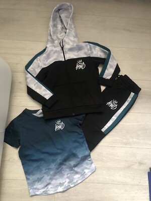Boys Kwd Camo Tracksuit Age 4/5 Years UK