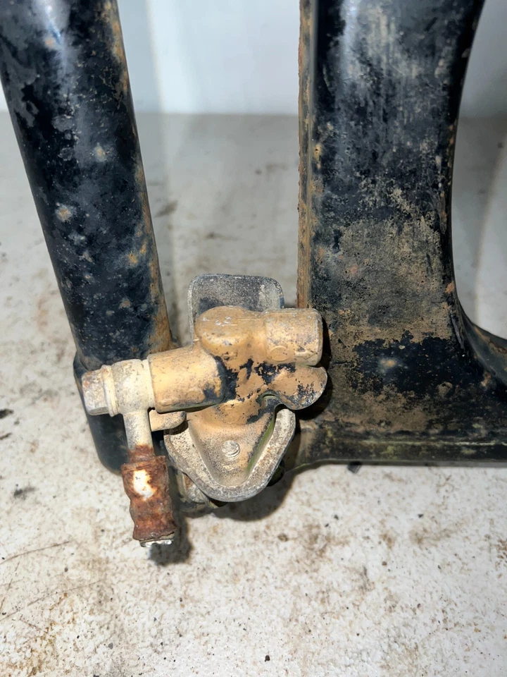 Honda Fourtrax 350 1986 basculante delantero/51310-HA7-670 Foto 2 de 4