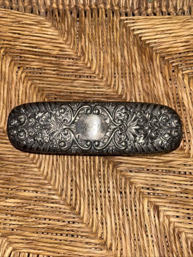 EXQUISITE ANTIQUE REPOUSSE SILVER CLOTHES BRUSH! VERY ORNATE! - Picture 2 of 10