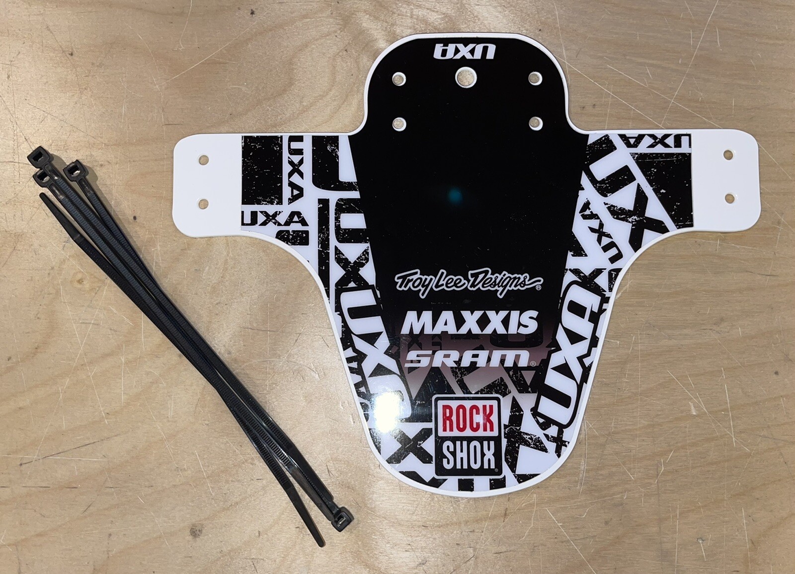 Parafango UXA BIANCO NERO Mountain Bike UXA parafango MTB-Bike-Mudguard Marsh Guard