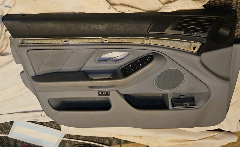 1997-2003 BMW 525i e39 серый водитель двери панели и много, что поставляется прилагается - Изображение 2 из 4