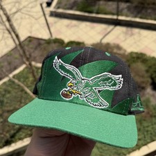 Vintage Philadelphia Eagles Black Shark Tooth Logo Athletic NFL Snapback Hat 90s