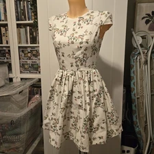 Jones & Jones White Ladies Floral Pretty Skater Dress Womens Flare UK 8