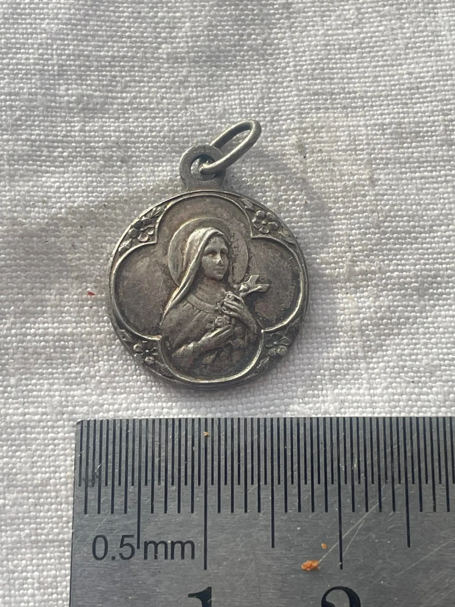 Médaille Sainte Thérèse de l'Enfant Jésus en argent 925 - Médailles anciennes