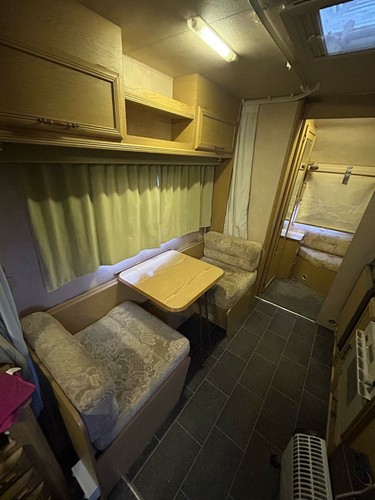 1996 4 berth Caravan - Picture 11 of 12