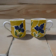 Dansk ST TROPEZ 10oz Coffee Mugs Set Of Two 2 Flowers Yellow Blue