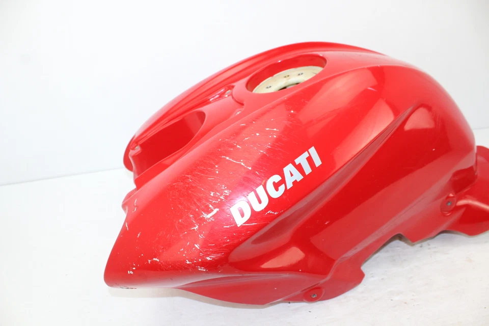 DUCATI 09-11 STREETFIGHTER S GAS TANK FUEL CELL PETROL RESERVOIR 58611721AA Foto 2 de 4