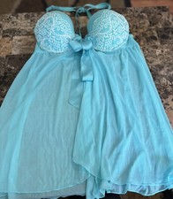 VINTAGE SECRET TREASURES LINGERIE / NIGHTIE  SIZE MEDIUM.    TURQUOISE