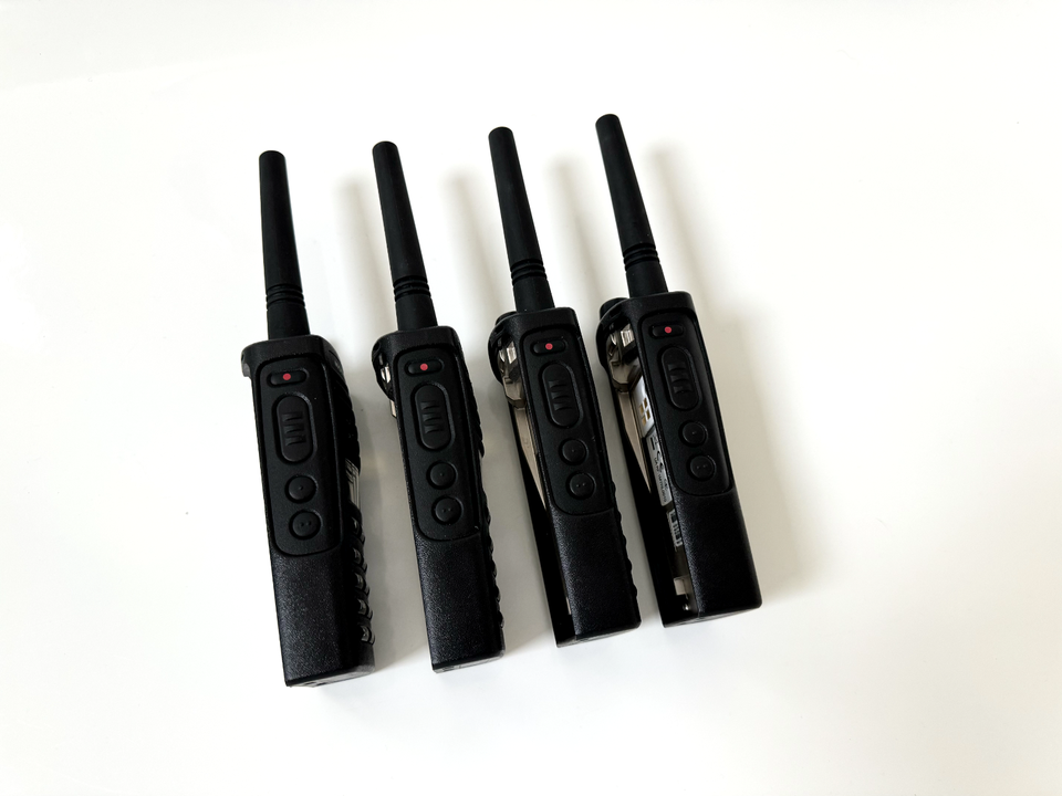 Motorola XT660D Digital Two Way Radios x4 eBay