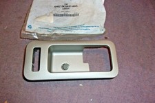 07,09 MKZ, 06 ZEPHYR inside door handle ESCUTCHEON RH FRONT  ORIG. FORD NOS