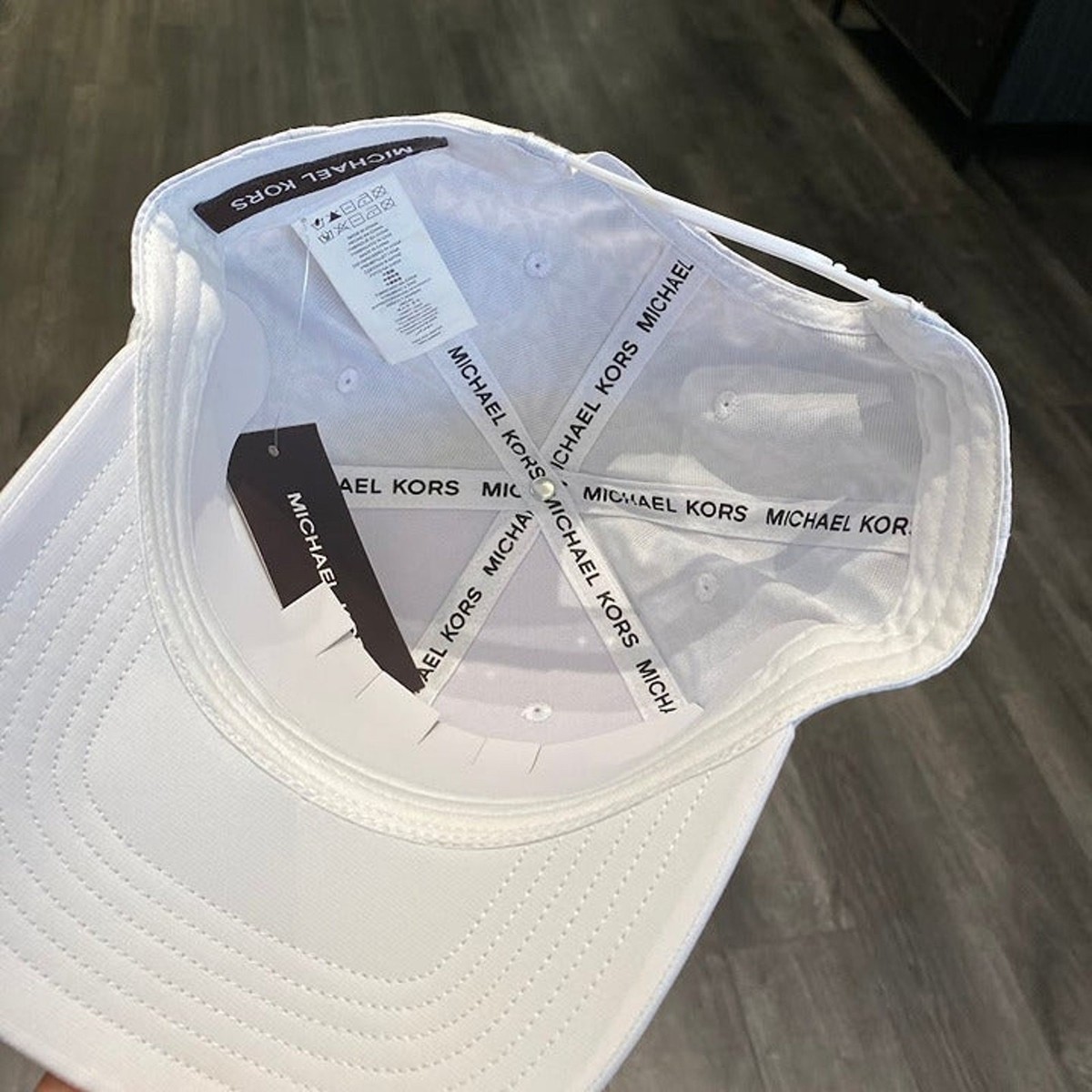 Michael Kors Outlet Mens Signature Logo Baseball Hat White 