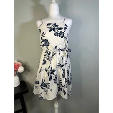 Sienna Sky White Floral Print Sleeveless Mini Dress Size Medium Casual Strappy