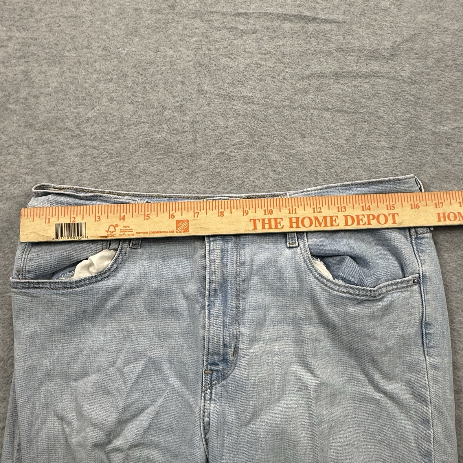 Levi’s 724 High Rise Straight Crop Jeans Women’s 32 Light Wash Raw Hem thumbnail 5