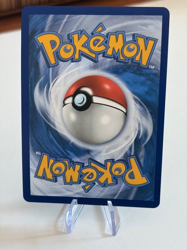 Pikachu V SWSH143 SWSH: Spada e Scudo Carte Promo Holo - Foto 2 di 2