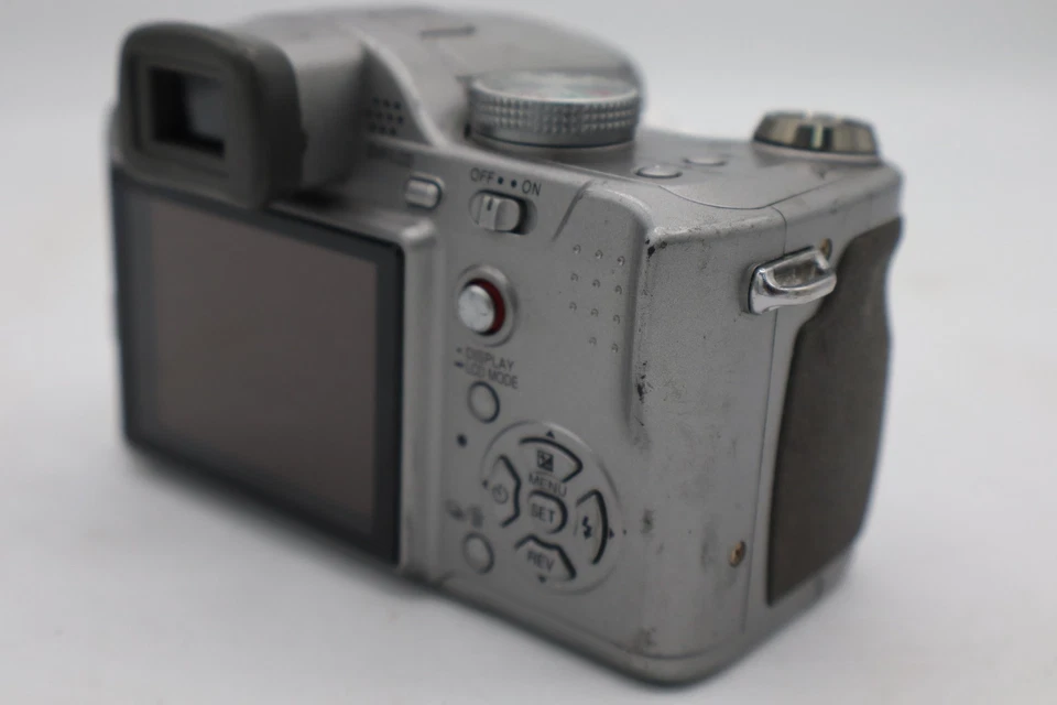 Vintage Panasonic LUMIX DMC-FZ8 7.2MP Digitalkamera - Grau #1010 - Bild 3 von 4