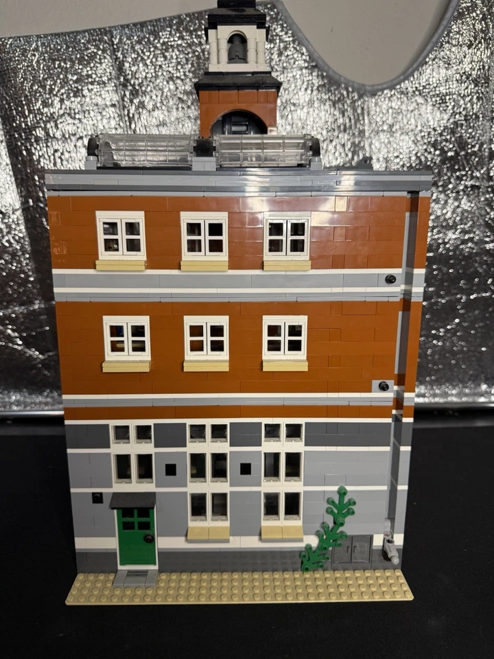 Juego Lego Town Hall 2012 Foto 2 de 4