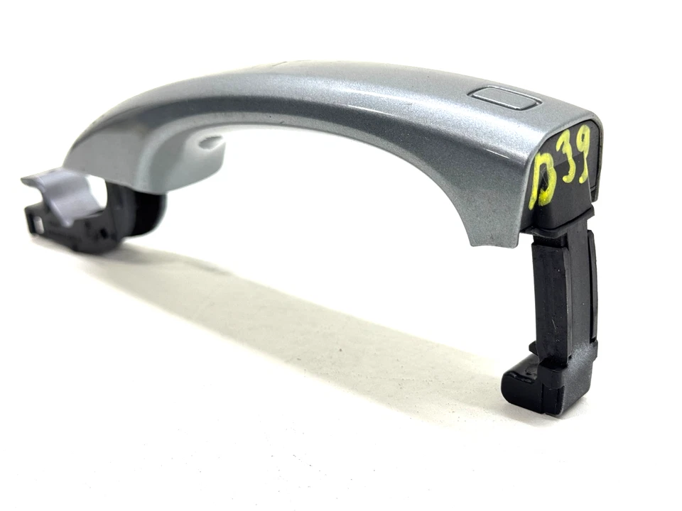 AUDI Q3 2015-2018 PASAJERO TRASERO DERECHO EXTERIOR MANIJA GRIS OEM 8T0837205A Foto 3 de 4