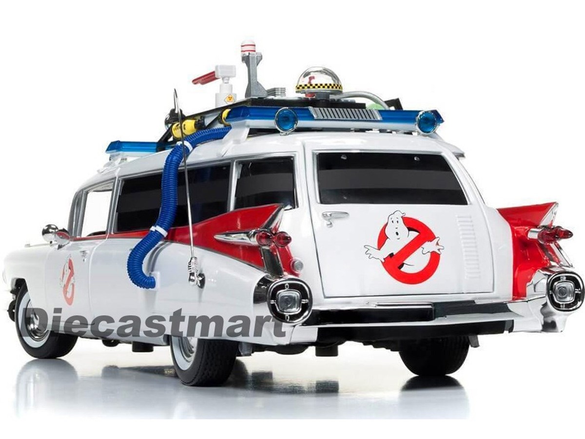 Ambulance Ford Fairlane Grand Luxe Joustra 1959 – Tôle – Réf 2050 – Occasion