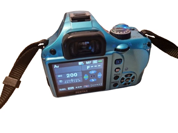 Pentax K-X 12.4MP Digitalkamera Body KX - Türkis mit SMC DA 18-55mm Objektiv - Bild 3 von 4