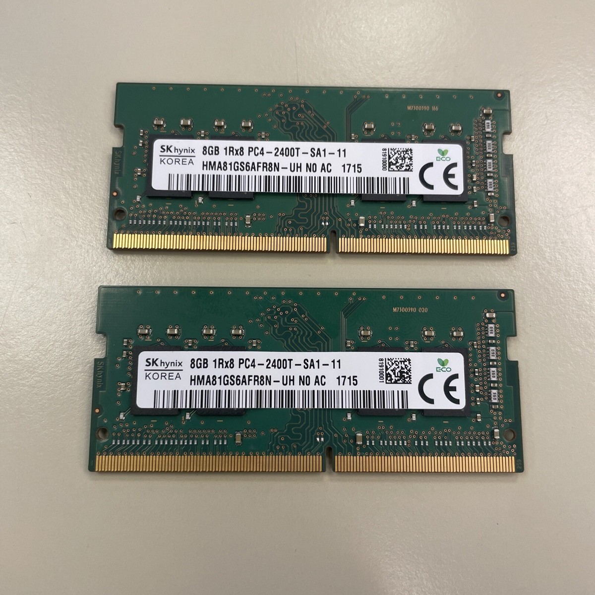 メモリ SKhynix 16GB (8GBx2) DDR4-2400 #104 SK HYNIX 16GB 2X8GB DDR4 PC4-19200 2400MHZ 1RX8 CL17 Memory