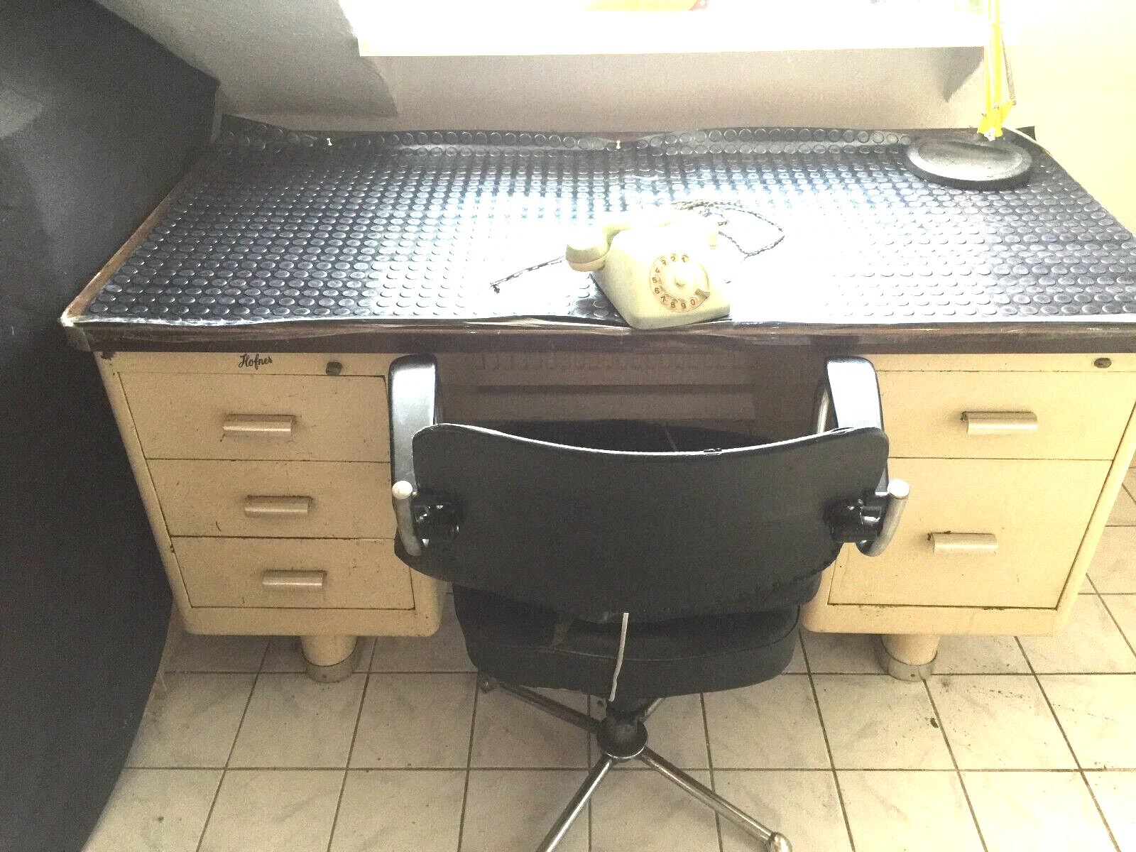 Picture 3 of 9