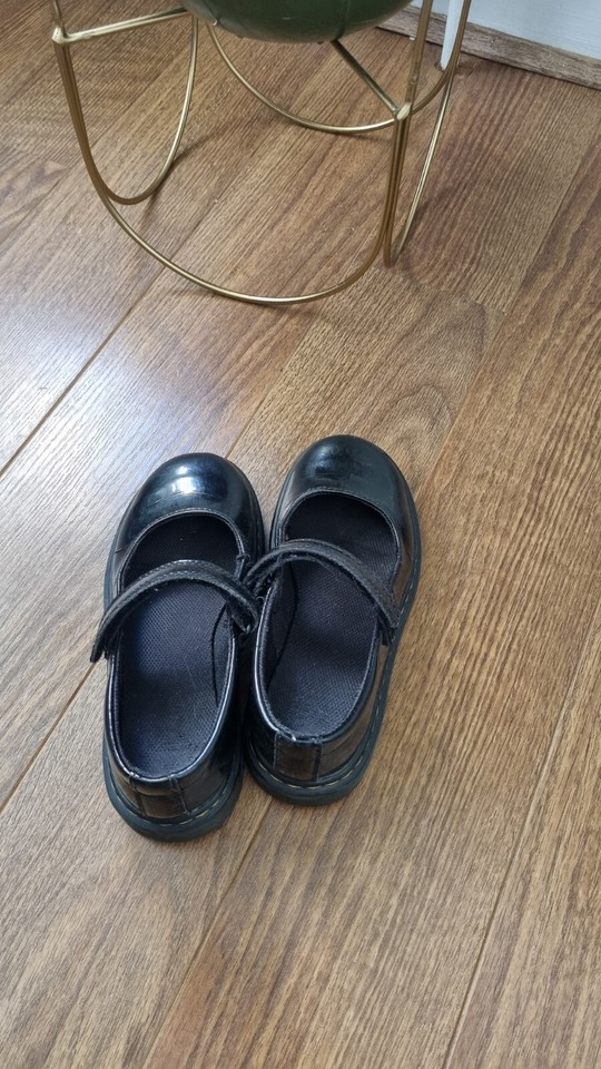 Dr Martens Black Patent Girl’s Mary Jane Shoes Size UK 12 School Shoes