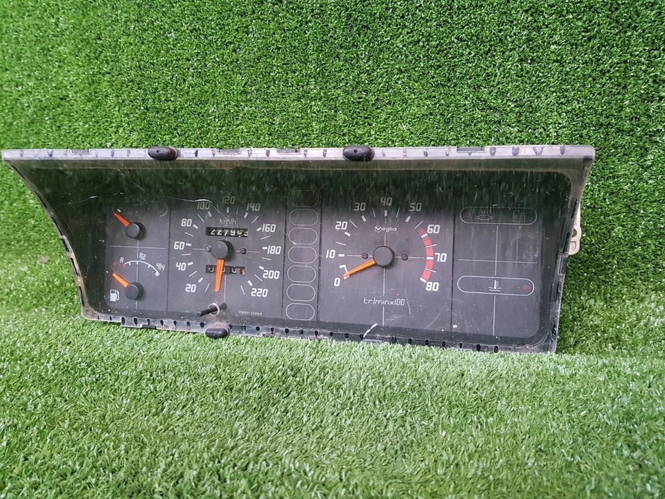 Cuadro de instrumentos velocímetro citroen bx no probado Foto 3 de 4