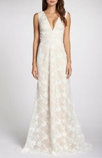 TADASHI SHOJI Ivory White Petal Nude WINDSOR V-Neck Floral Lace Gown 18 = 1X 14W