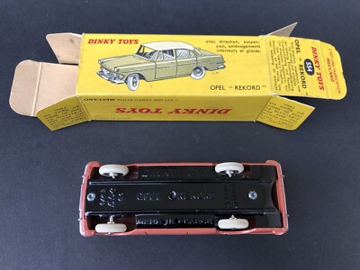 Dinky Toys 554 Opel Rekord - boite d'origine - Collection