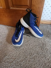 Nike girls basketball shoes
