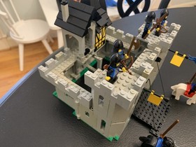 Lego - Black Falcons Fortress 6074 - Complete - No Manual - free shipping!