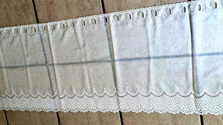 WEISSE GARDINE / SCHEIBENGARDINE / BISTROGARDINE 45 X 250 cm