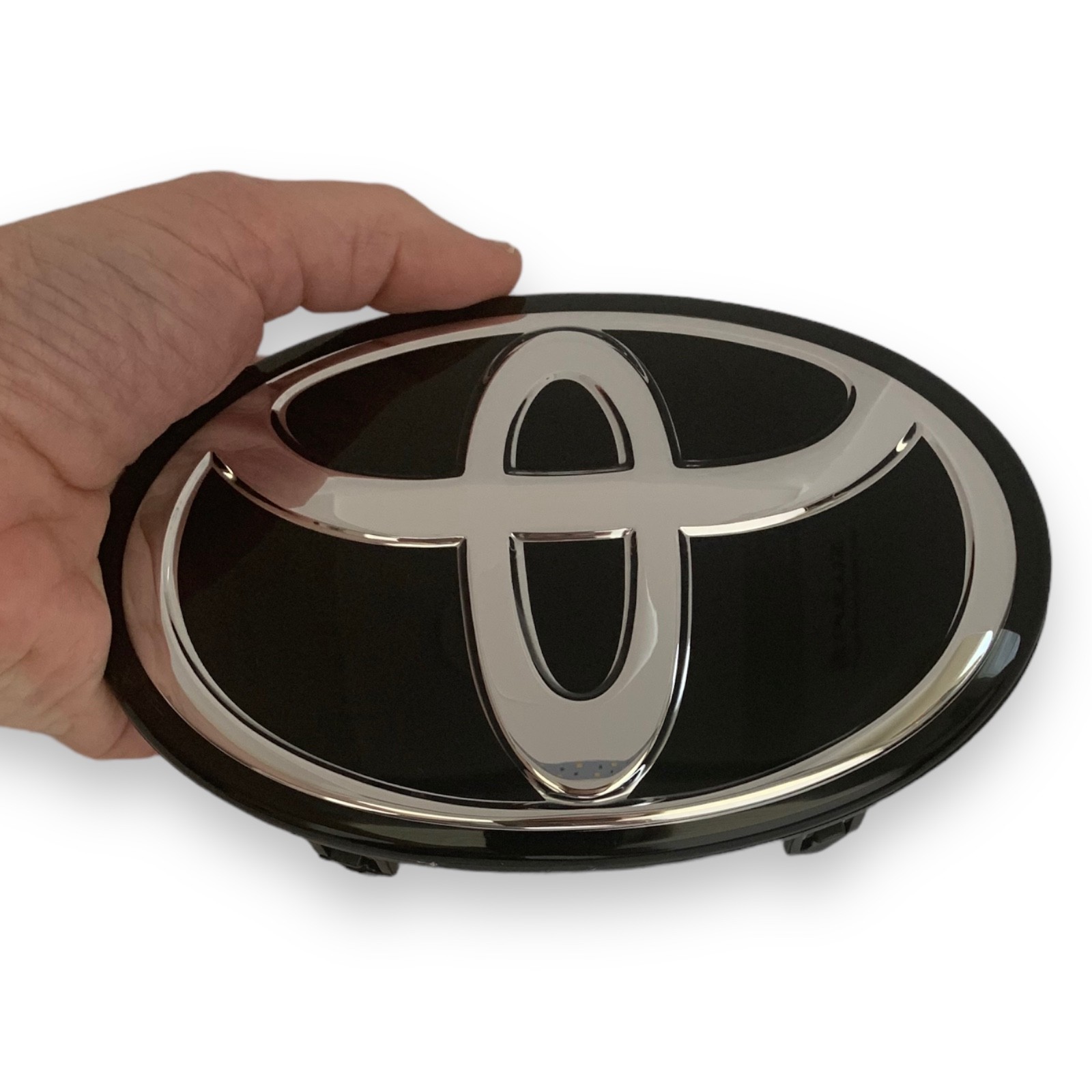 Toyota Front Grille Emblem Silver Logo Badge For Rav4 Fits 2016 2017 2018 2019