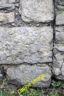 Foto 6x4 Benchmark auf Grenzmauer der D'Oyleys Farm, Milton Road Brookh c2014