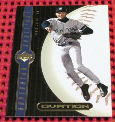 Derek Jeter 2000 UD Ovation ''Superstar Spotlight'' Embossed SP BV $8 